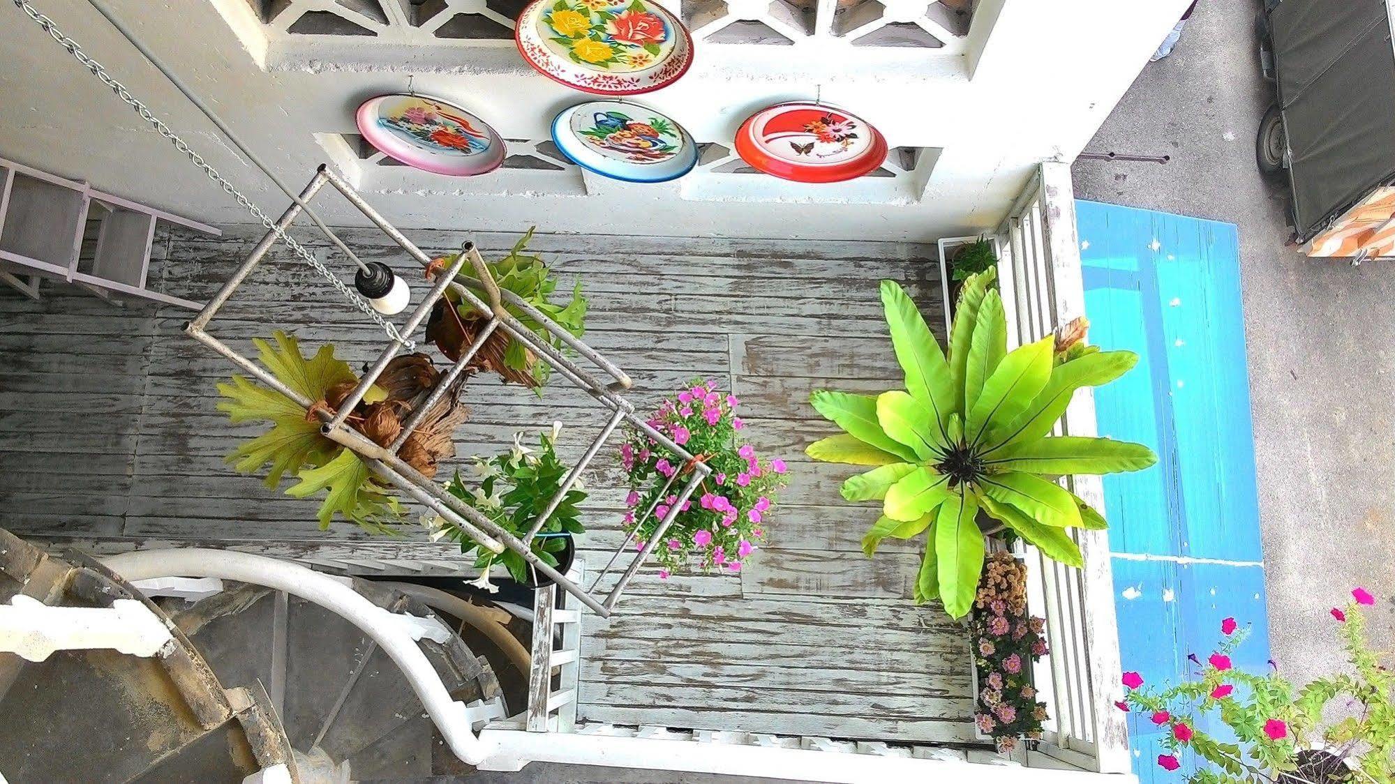 Appartement The Loft @ 13 Hibiscus à Malacca Extérieur photo